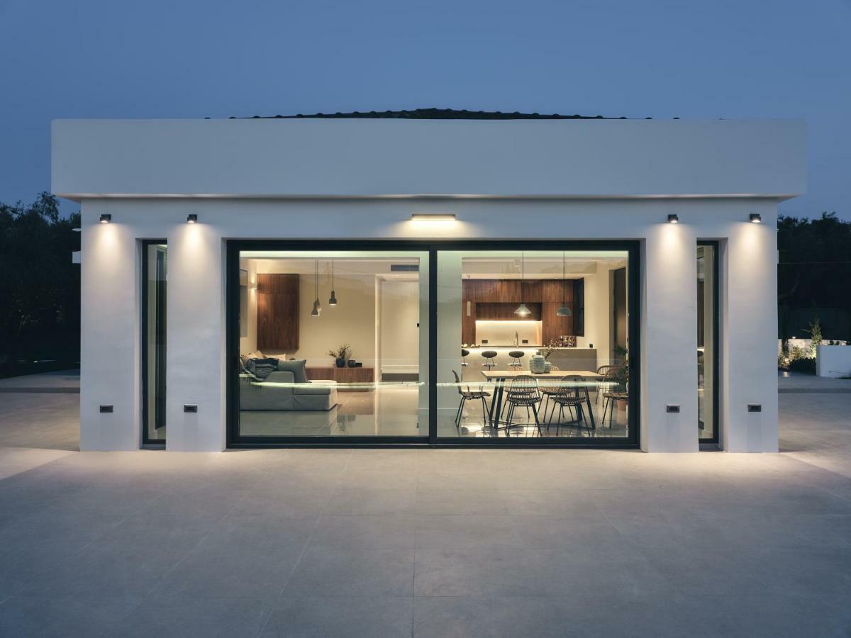 Drallos Luxury Villa Alykanas  Extérieur photo