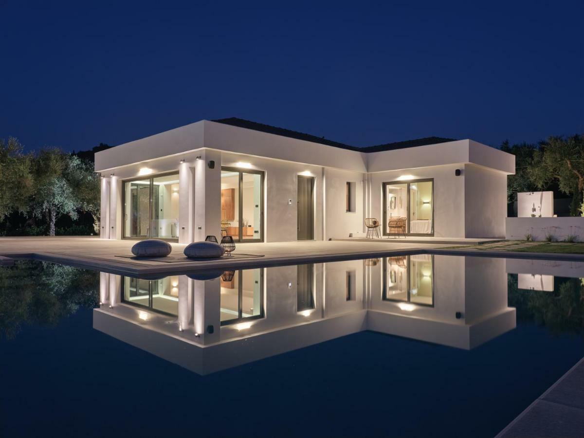 Drallos Luxury Villa Alykanas  Extérieur photo