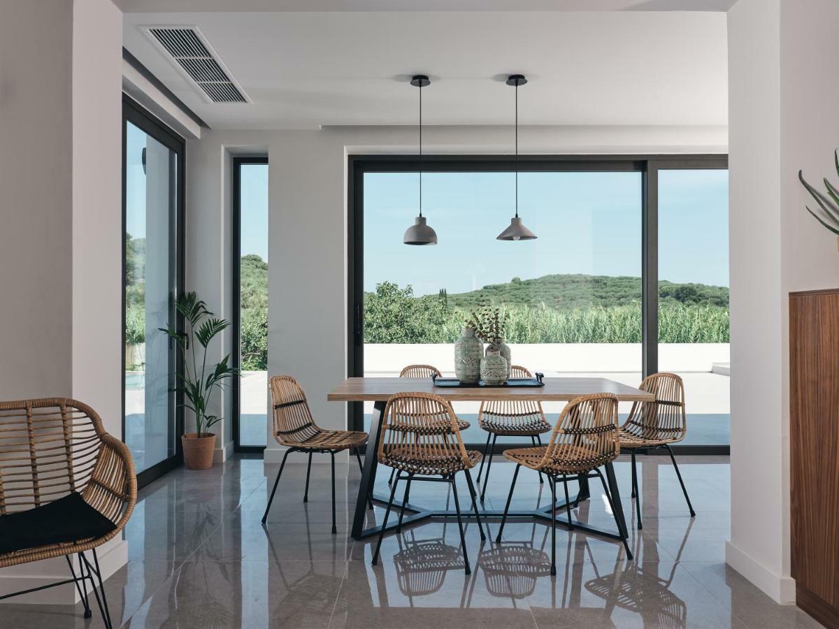 Drallos Luxury Villa Alykanas  Extérieur photo