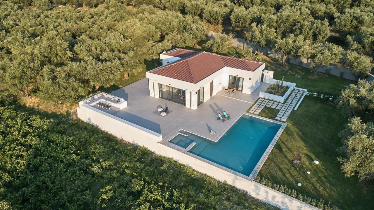 Drallos Luxury Villa Alykanas  Extérieur photo